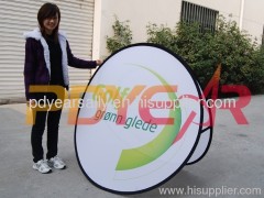 Round pop up banner