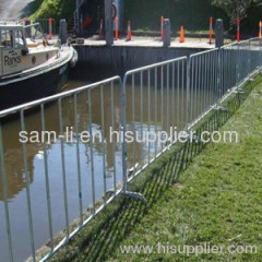 The Fence for Lake (river)