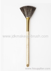 Beauty Fan blush brush