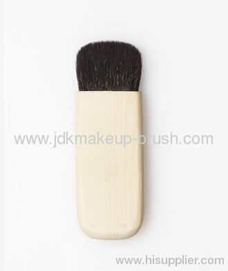 wooden handle blush brush