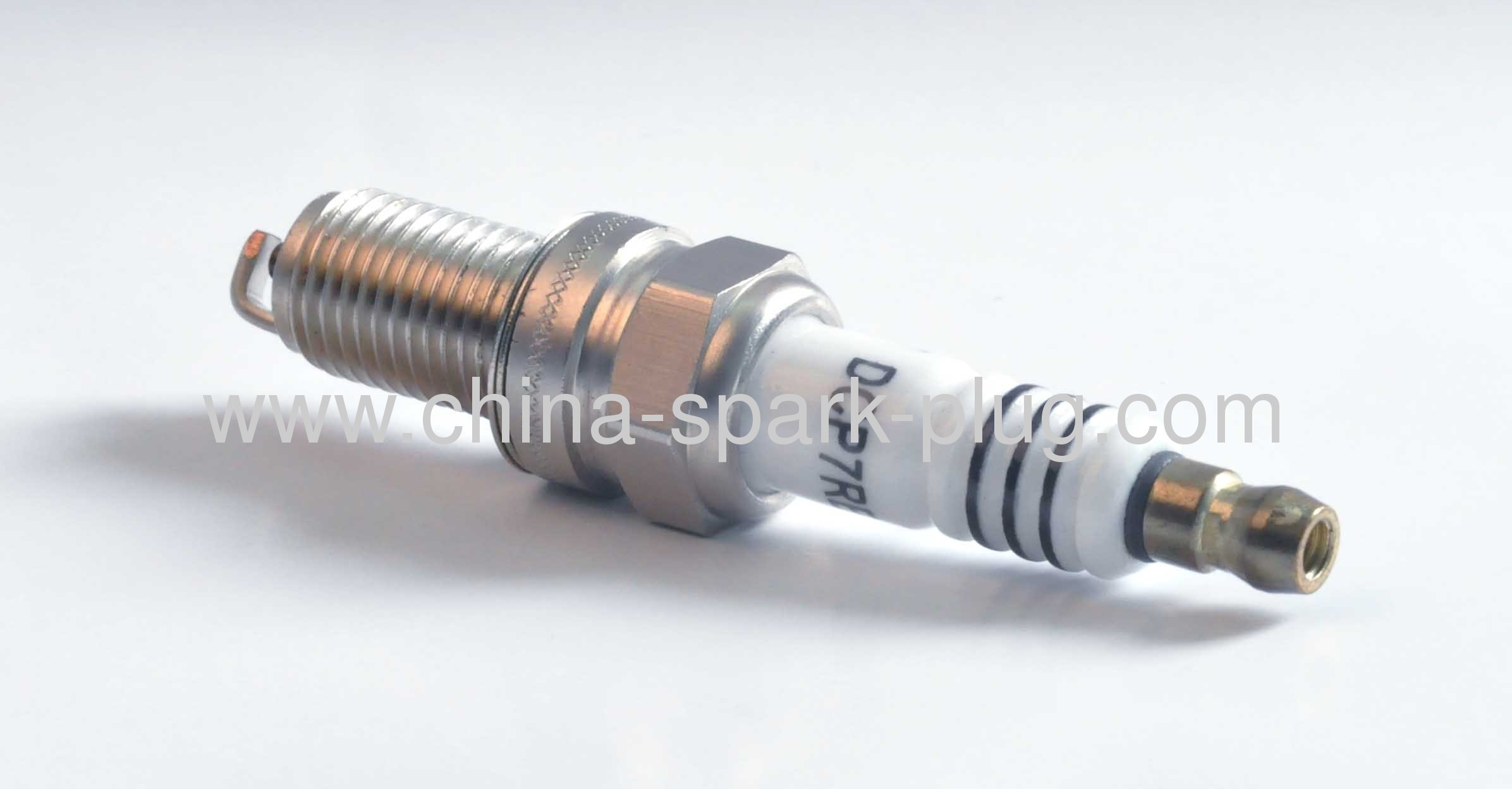 What is the heat rating of a spark plug?