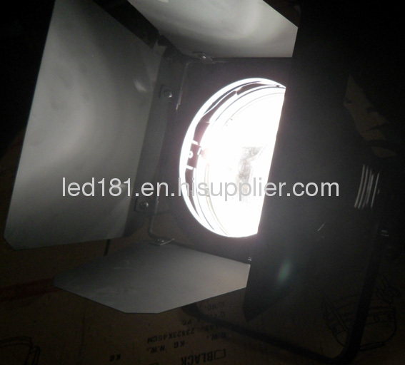 White color led par 64 can with barndoors