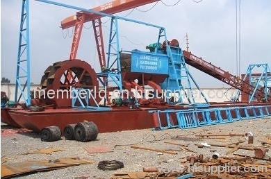 cleaning sand-excavating ship