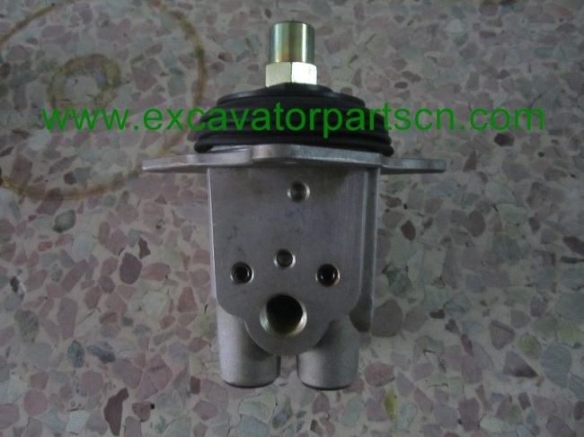 ZX330REMOVE CONTROL VALVE