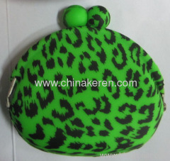 2013 fashion green silicone wallet with printed logo