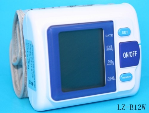 LZ-B12W Wrist blood pressure meter (with voice)