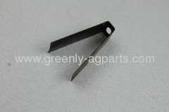 B35913 John Deere disc opener scraper