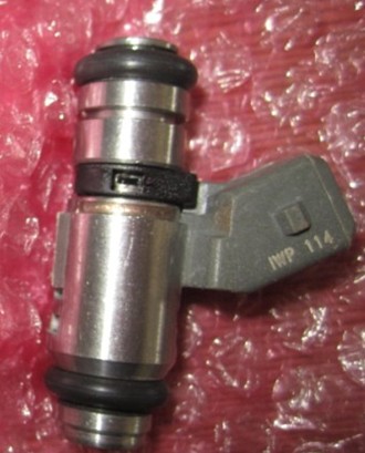 VW Fuel Injector