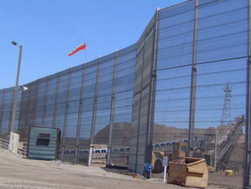 Wind and sand barrier fence