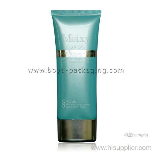 Cosmetic tube for facial cleanser