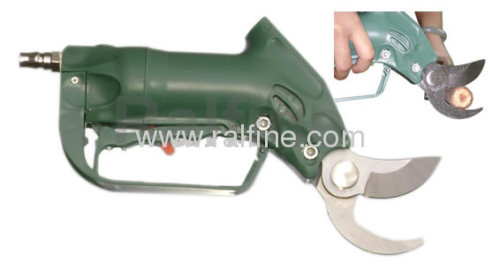 Pneumatic pruning shear