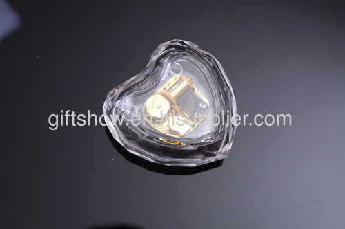 The acrylic the transparent large heart - shaped music box; Music Box; wedding gift Valentine