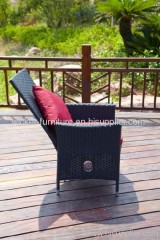 Adjustable outdoor leisure chair with adjustable pole