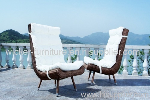 Patio round wicker leisure chair with table