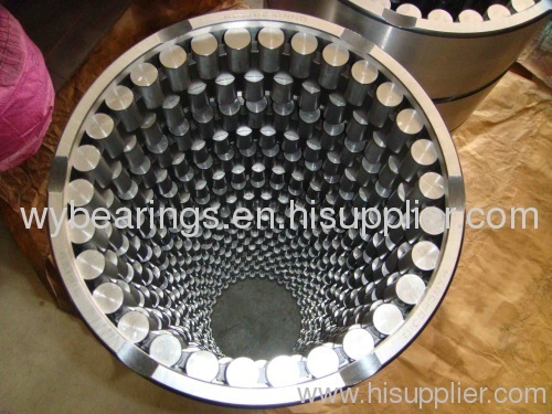 Four-row cylindrical roller bearing