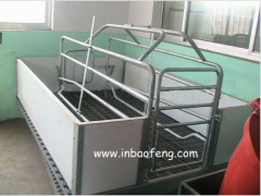 High quality galvanized pipe pig farrowing crates poultry equipment