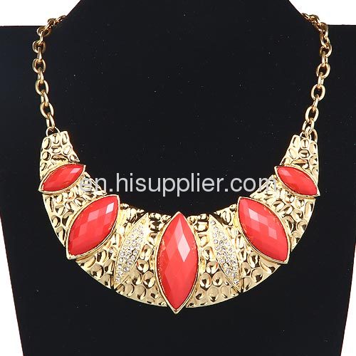 China Gold Plated Cheap Bib Necklace 2013 Wholeslae