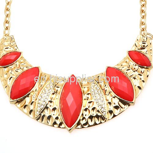 China Gold Plated Cheap Bib Necklace 2013 Wholeslae