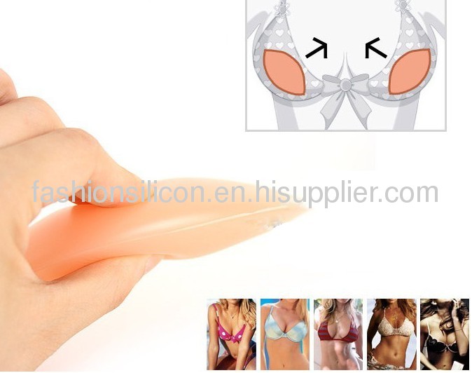 Comfortable feel and Real-touching lightweight silicon breast pads