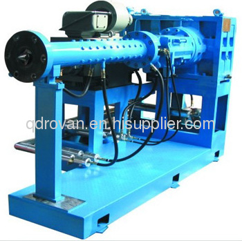 Hot feed rubber extruder 