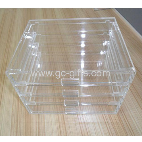 clear plastic lockable box