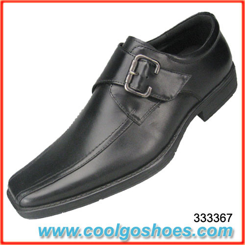 men Chinese leather dress shoes with strap buckle