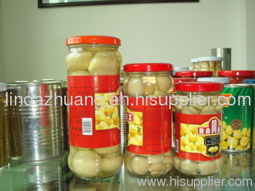 Fresh canned mushroom steamed champigon in tins