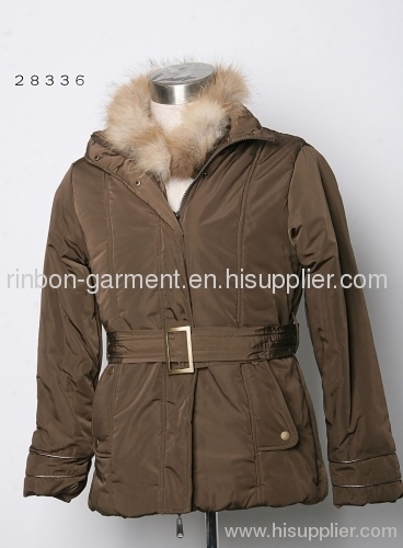 BROWN JACKET WITH A DETACHABLE FUR COLLAR.