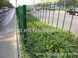 Curvy Welded Wire Fence