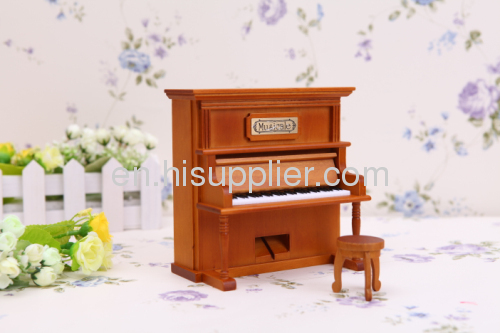 The simulation solid wood upright piano music box