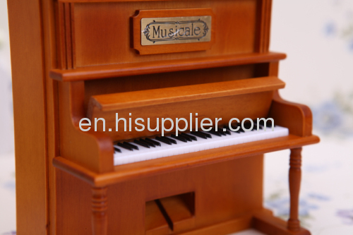 The simulation solid wood upright piano music box