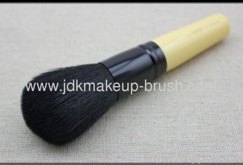Portable cosmetic blush brush