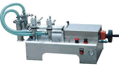 SYF Double Heads Liquid Filling Machines