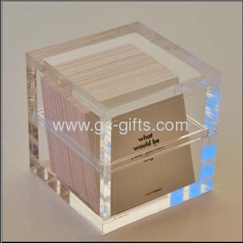 Plastic display cases for cards