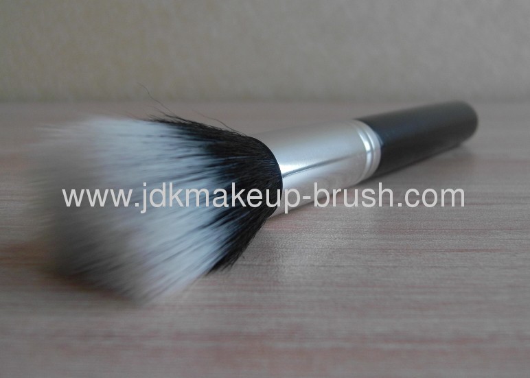  Good Duo Fiber Makeup Stippling Brush 