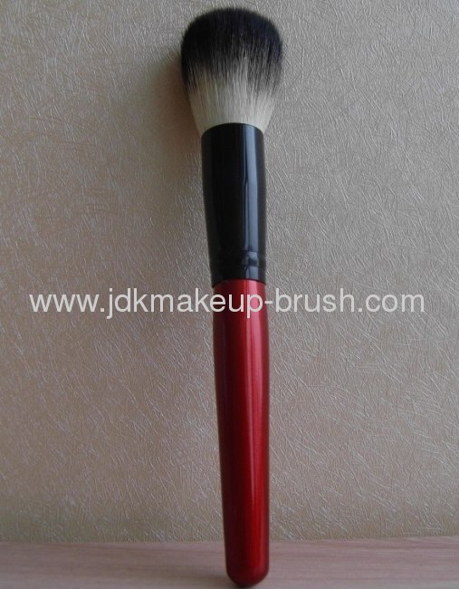 Hot selling powder brush with goat hairand red wooden handle