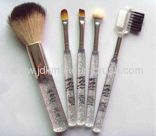 Promotional 5pcs cosmetic set with Shiny Silver Handle