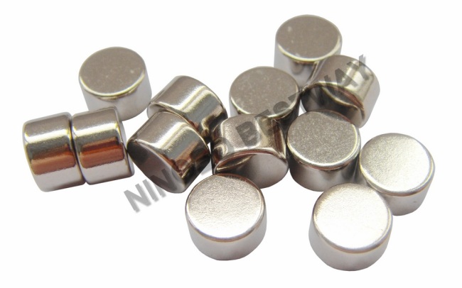 Permanent Cylinder NeodymiumMagnet Ni Coating 