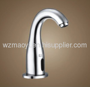 Brass body sensor faucet