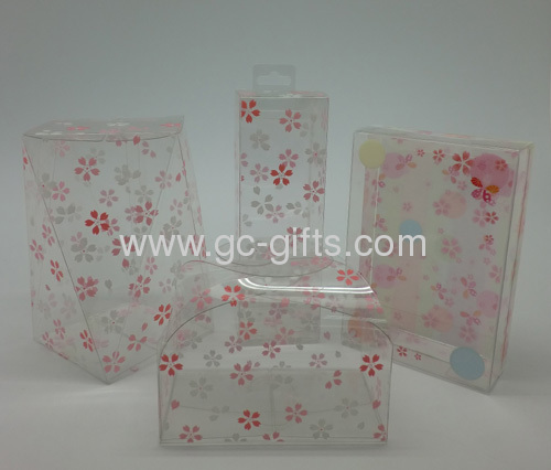 Soft crease folding boxes with hang hole