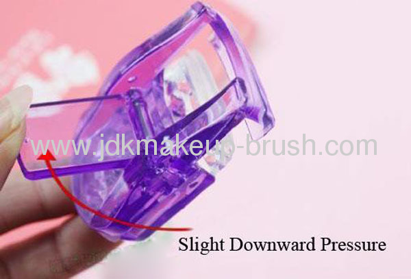 Cute mini plastic eyelash curler 