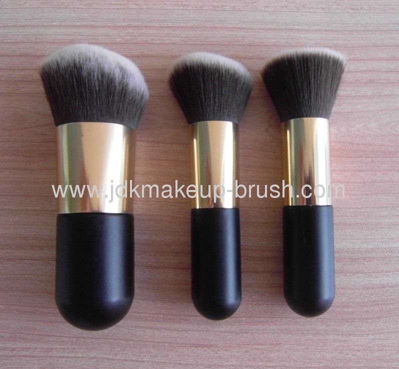 High Quality Makeup Foundation Brush with short Handle