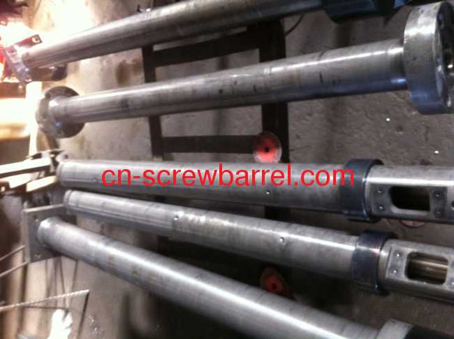 Super-hard bimetallic extruder single screw barrel for HDPE/LDPE/LLDPE blown film molding machine