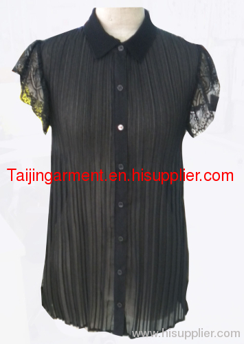 pleating lady's top with lace