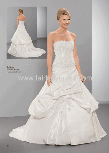 Princess Strapless Sweetheart Scalloped-edged Chapel Train Corset Backless Wedding Gowns