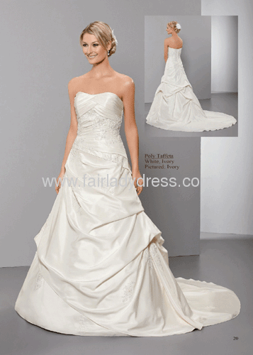 Princess Strapless Sweetheart Chapel Train Criss Cross Appliqued Pleated Wedding Dress With Ruffles