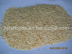 G4 garlic granule ceam white color