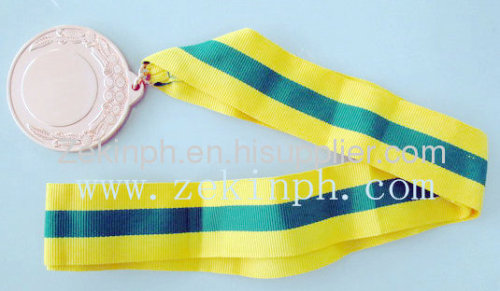 Customized medal with lanyard