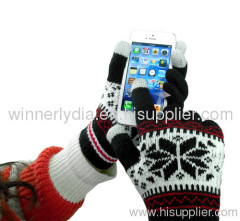 Jaquard knitted touch screen glove for winter