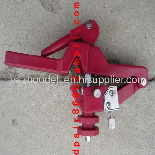 Insulated wire stripper cable stripper